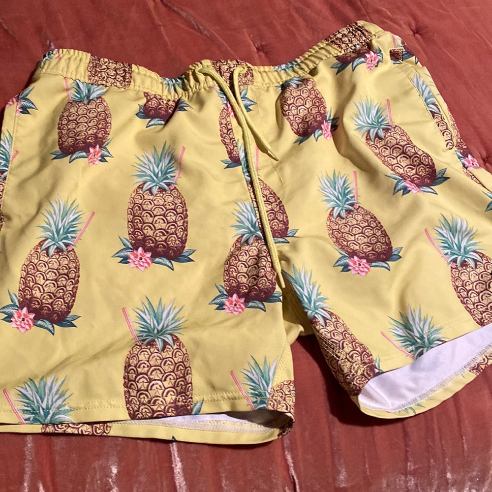 Sperry swim trunks, size L